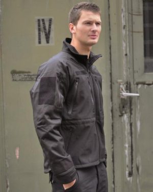 Giacca Softshell professionale MIL-TEC di colore nero