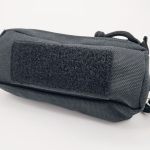 Mini Tasca nera con moschettone e strap per cintura