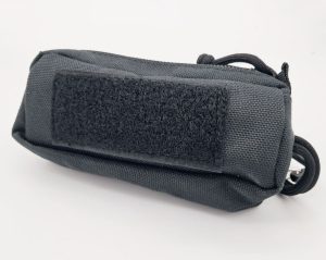 Mini Tasca nera con moschettone e strap per cintura