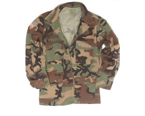 Giacca militare americana woodland usata con patch