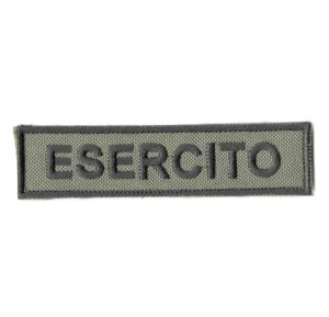 Ricamo esercito nero su fondo verde