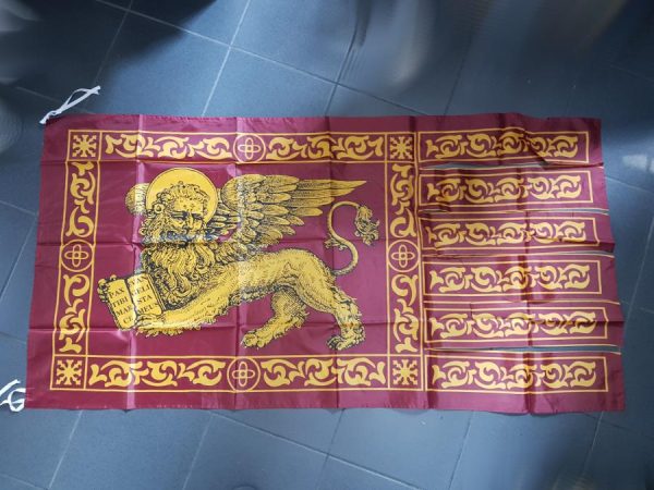 images Bandiera Veneta Serenissima antica dim. 150x80 cm