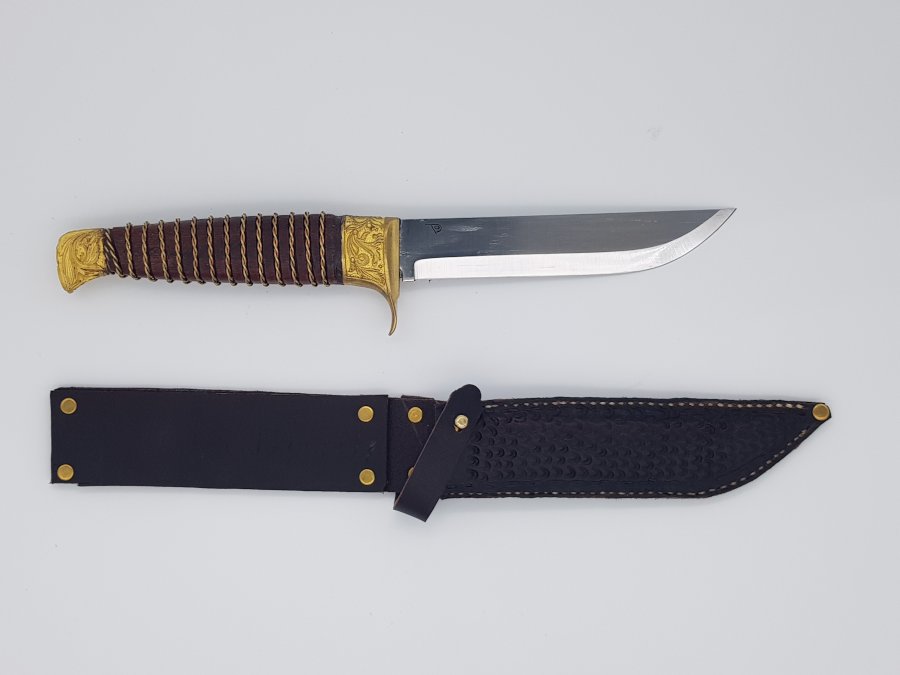 Coltello artigianale DP stile medioevale lama in acciaio 460