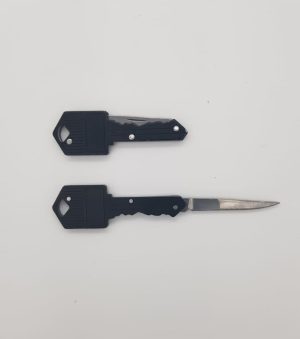 Coltello pieghevole tipo chiave