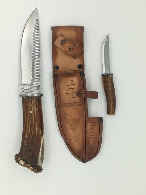 Coppia di coltelli artigianali DP da caccia in unico fodero