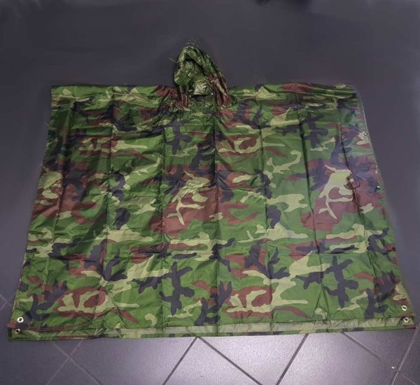 Poncho basic antistrappo mimetico woodland