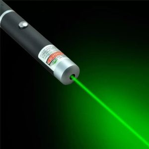 Puntatore Laser verde a batterie con 4 filtri