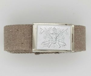 Cintura Militare italiana di colore khaki con fibbia pluriarma