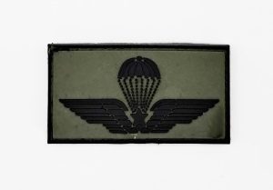 Ricamo Brevetto Paracadutista Militare scritta nera fondo verde gommato